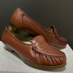 Vintage leather Soft Spots all day comfort slip on
